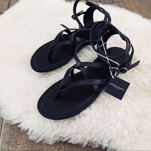 AE Black Sandals